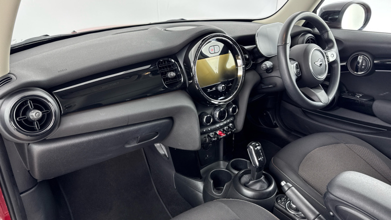 MINI Hatchback 1.5 Cooper Classic 3dr Auto Petrol Hatchback